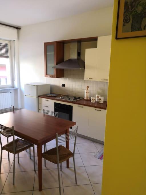 Alloggio Carla Asti Esterno foto